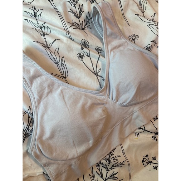 Genie Bra White Seamless Padded Lounge Bralette, XL/1X - Picture 2 of 4